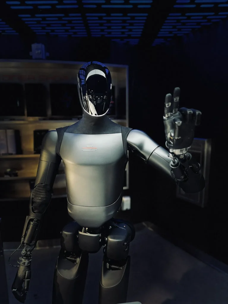 Optimus at Tesla Diner.