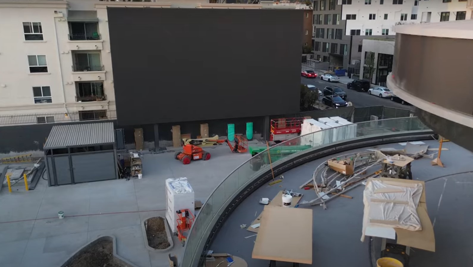 Tesla LA Diner LED Screen installation