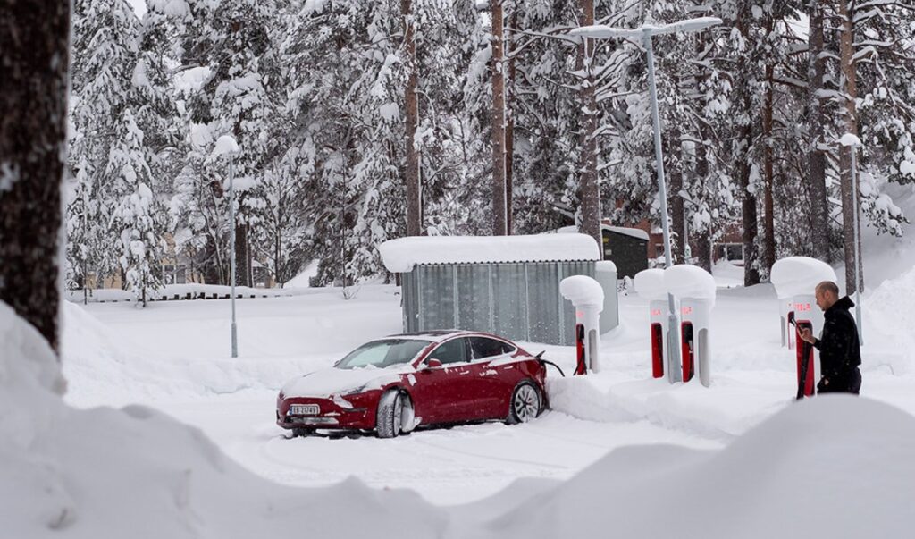 Tesla cold weather supercharging software update