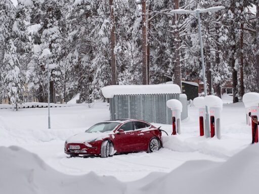 Tesla cold weather supercharging software update