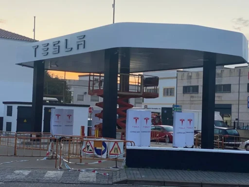 Tesla Converts Shell Station into Supercharger Facility