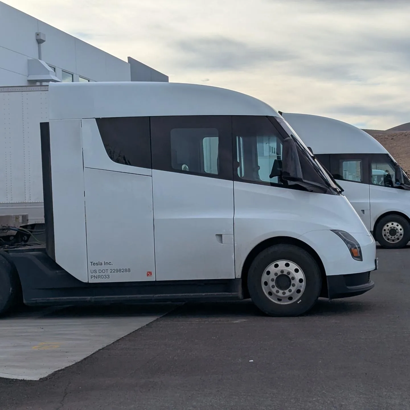 Tesla Semi Tested with Twin Tandem Trailers for the First Time