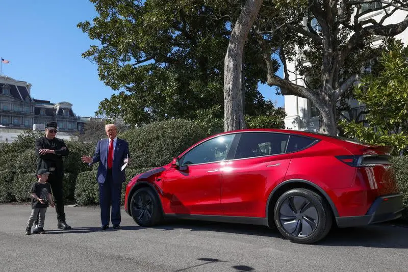 Elon Musk and His Kid with Donald Trump with his Model S Plaid 