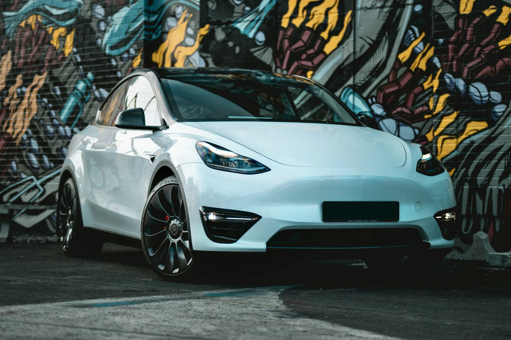 Tesla Stops Orders for Older Model Y in U.S.