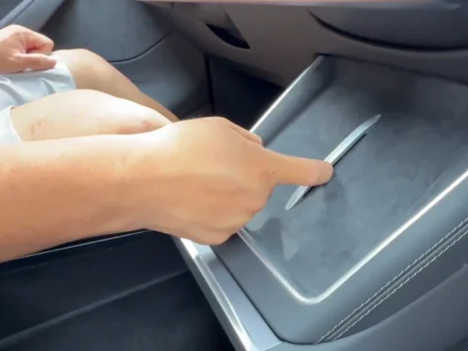 new model y l features