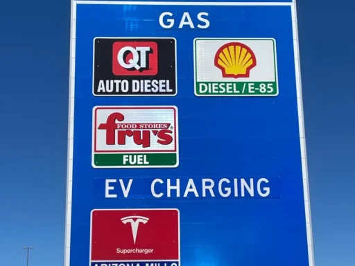 Tesla now advertising Supercharger locations on highway signs