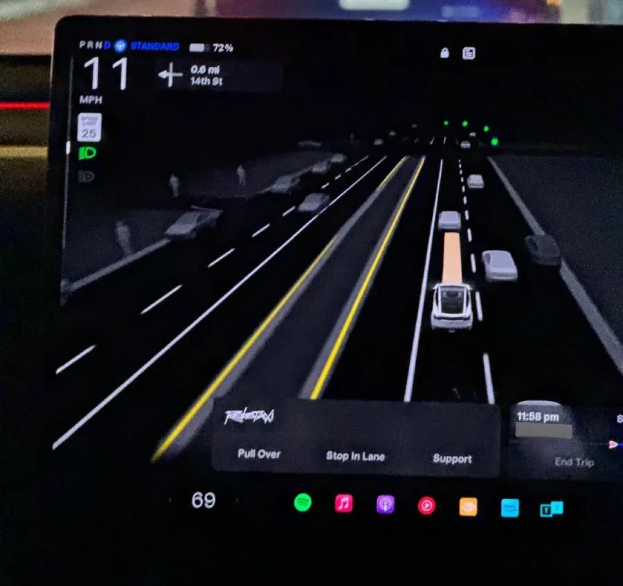 Tesla FSD Gold Line