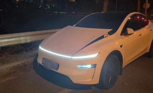 Tesla Model Y Active Hood
