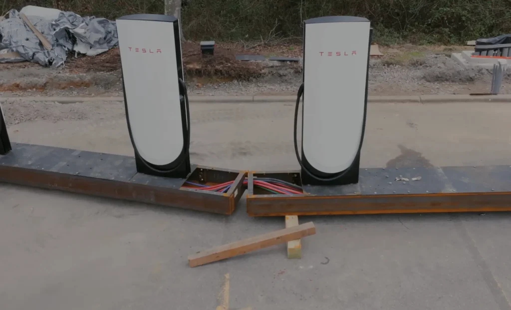Tesla folding unit supercharger
