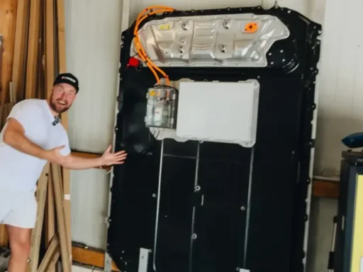 Tesla Model 3 - home storage system