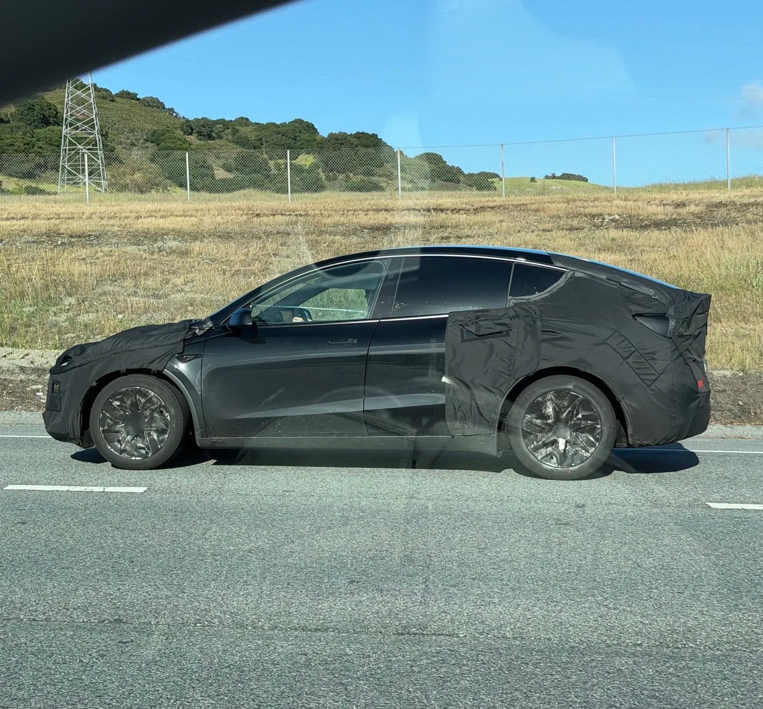 Model Y L - San Francisco Bay Area