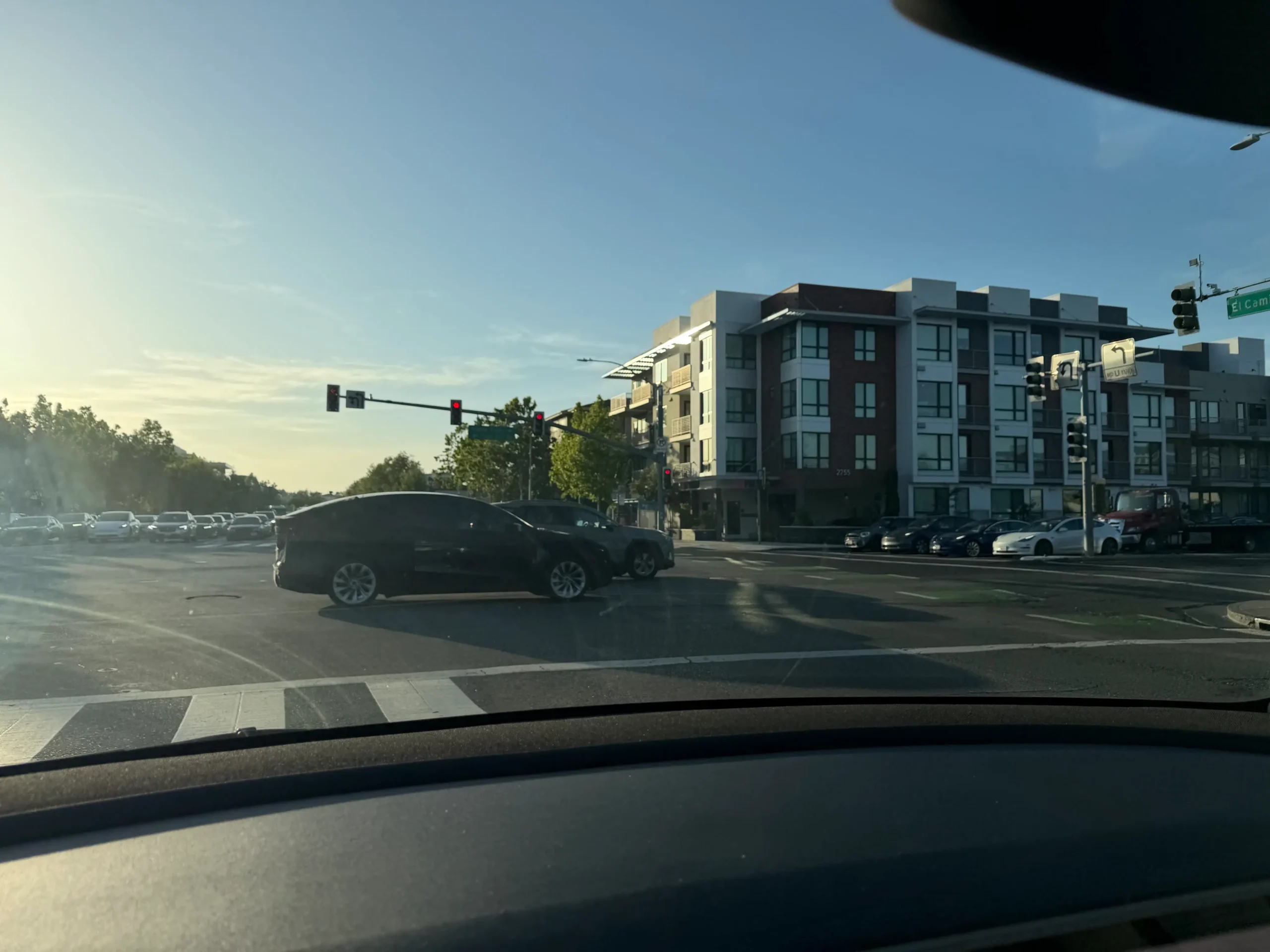 Tesla Model Y L spotted in Palo Alto, California