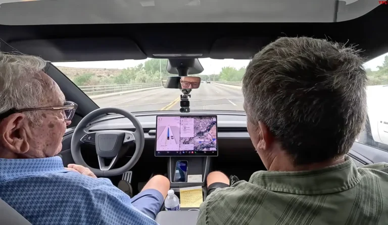 98-year-old Tesla driver says FSD handles most of his daily trips