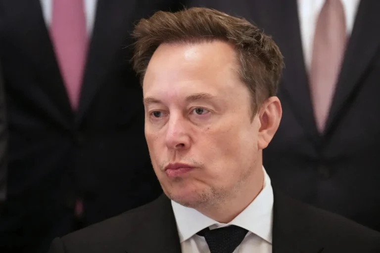 Musk joins White House AI safety accord with five tech CEOs