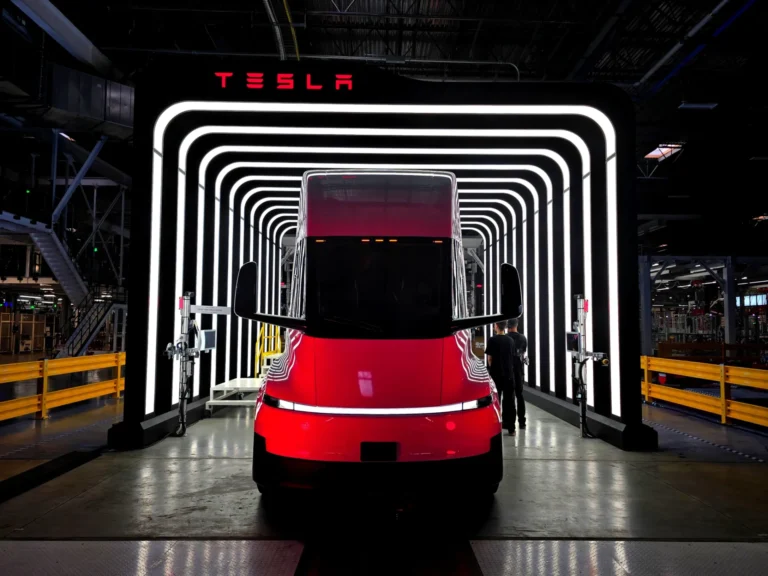 Tesla starts Semi deliveries from high-volume Nevada factory